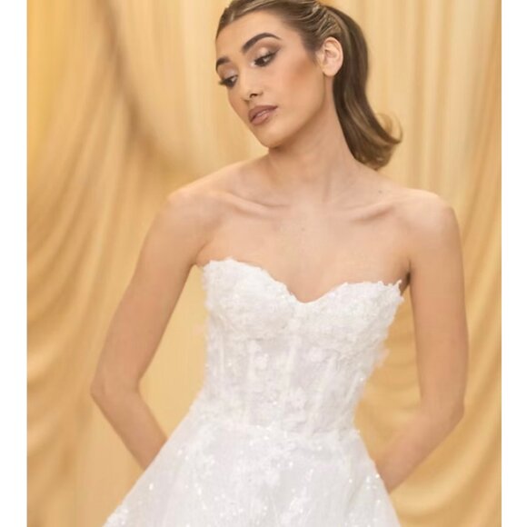 Rivini - Ava Wedding Gown Size 2 - Picture 8 of 13